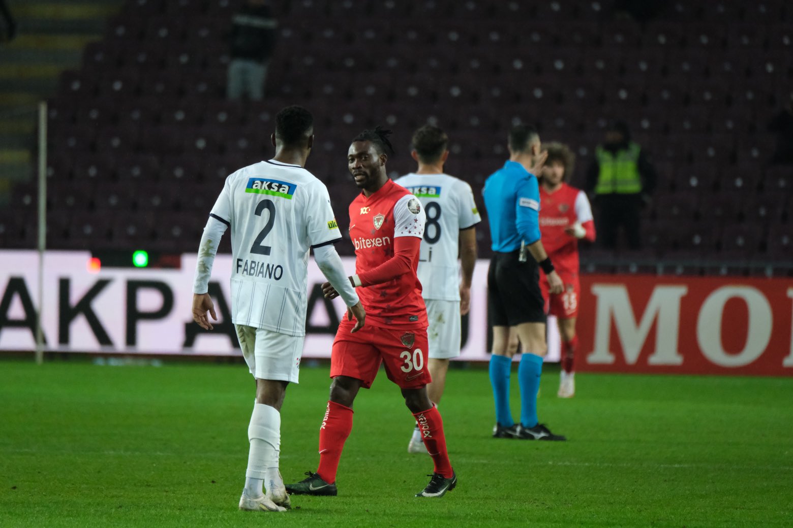 Christian Atsu during a game between Hatayspor and Kasimpasa