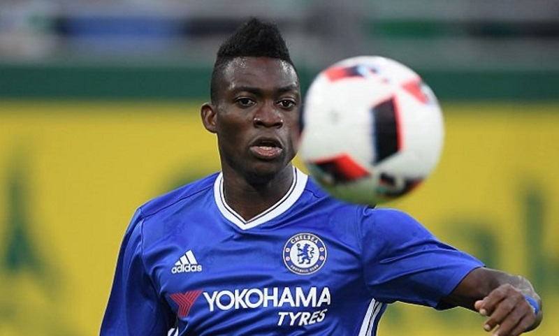 Christian Atsu playing for Chelsea